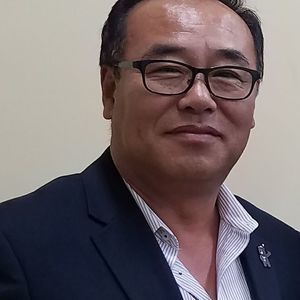 Meet your Posher, Kyung